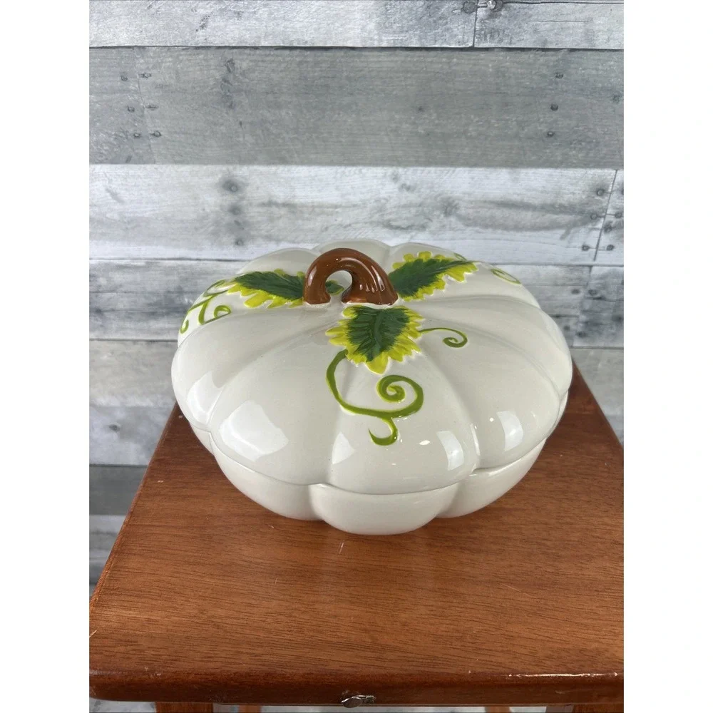 Temp-tations Seasonal Figural Pumpkin Covered Pie Dish